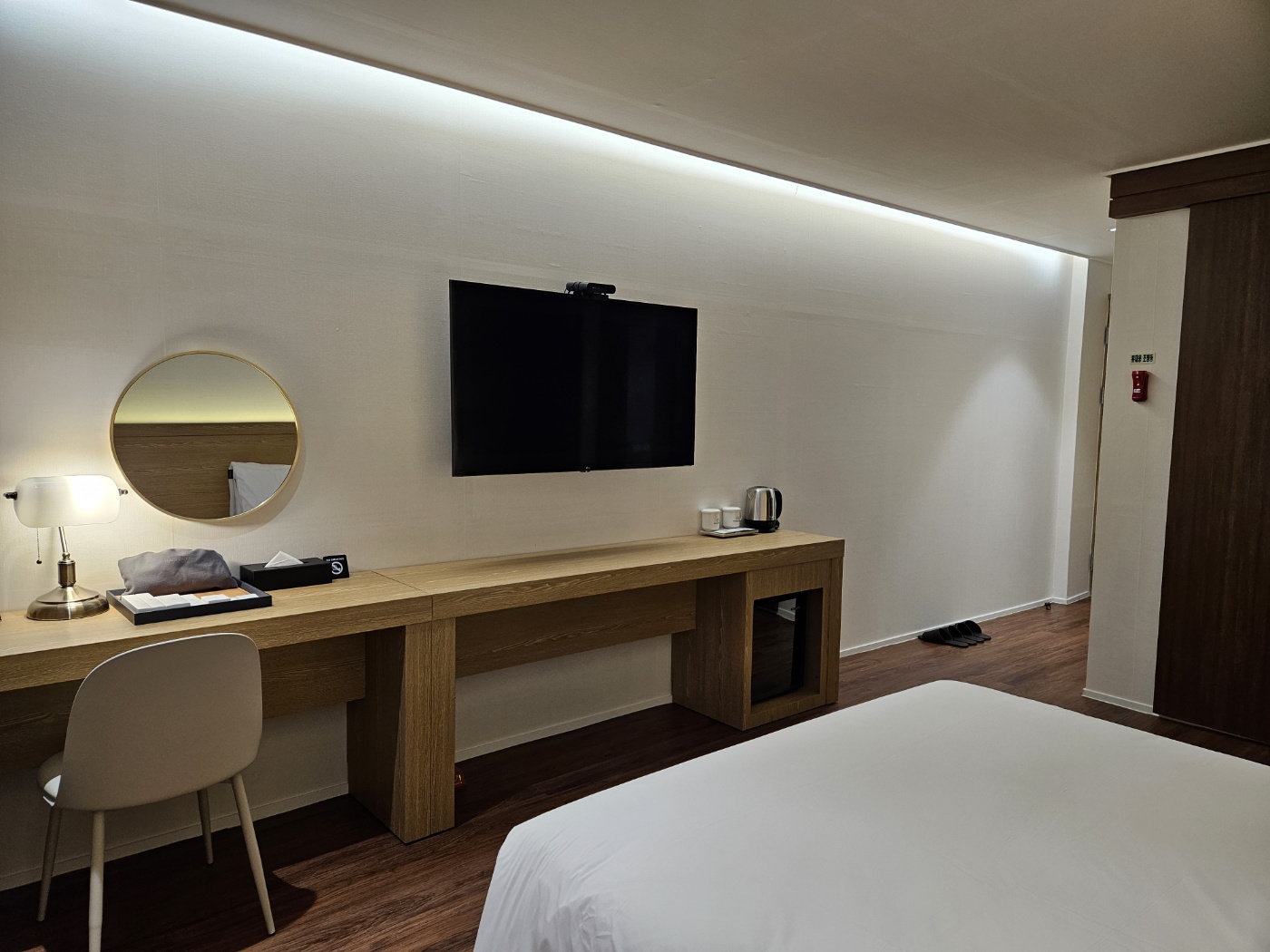 room-card-img-1